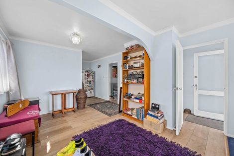 Photo of property in 68 Sunvue Road, Glen Eden, Auckland, 0602