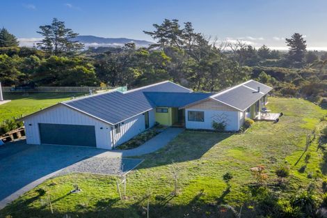 Photo of property in 48 Ferndale Drive, Waikanae, 5036