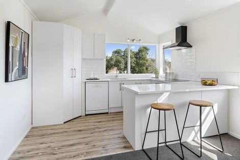 Photo of property in 2/3 Simon Ellice Drive, Bayview, Auckland, 0629