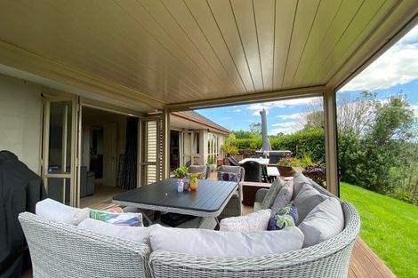 Photo of property in 124 Trig Road, Whitford, Howick, 2571