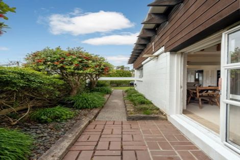 Photo of property in 3/23 Eastern Beach Road, Eastern Beach, Auckland, 2012