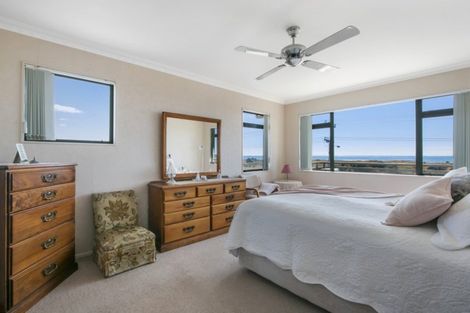 Photo of property in 142 Seaforth Road, Waihi Beach, 3611