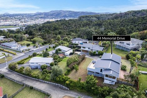 Photo of property in 44 Memorial Drive, Parahaki, Whangarei, 0112