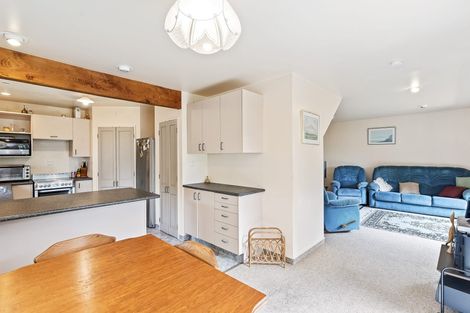 Photo of property in 24a Karu Crescent, Waikanae, 5036