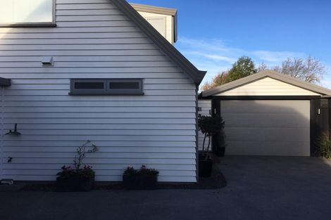 Photo of property in 2/52 Crofton Road, Harewood, Christchurch, 8051