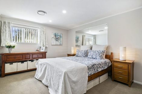 Photo of property in 1/43 Telstar Place, Beach Haven, Auckland, 0626