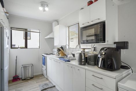 Photo of property in 53 Universal Drive, Henderson, Auckland, 0610