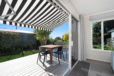 Photo of property in 8 Kaka Street, Waikanae, 5036