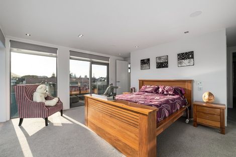 Photo of property in 73 Oceanview Road, Mount Maunganui, 3116