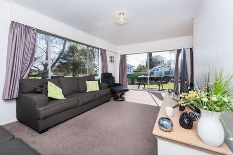 Photo of property in 1 Ronald Place, Manurewa, Auckland, 2102