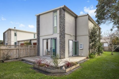 Photo of property in 2b Racecourse Road, Waiuku, 2123