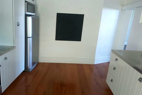 Photo of property in 2 Hinemoa Street, Birkenhead, Auckland, 0626