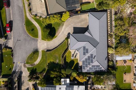 Photo of property in 8 Whitby Close, Waikawa, Picton, 7220