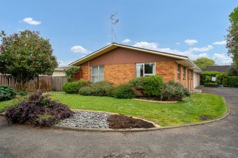 Photo of property in 5a Clare Street, Cambridge, 3434