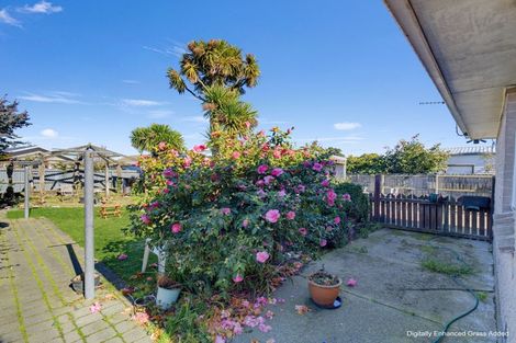 Photo of property in 42 Daniels Road, Redwood, Christchurch, 8051