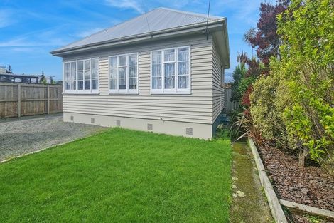 Photo of property in 3 Robert Street, Marton, 4710