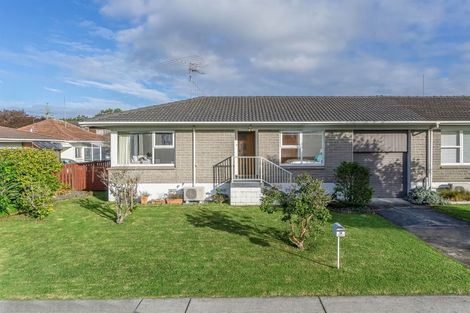 Photo of property in 1/771 Beach Road, Browns Bay, Auckland, 0630