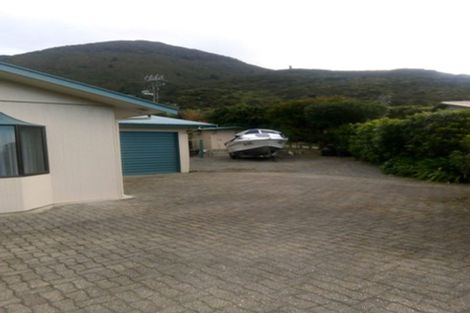 Photo of property in 11 Field Terrace, Okiwi Bay, French Pass, 7193