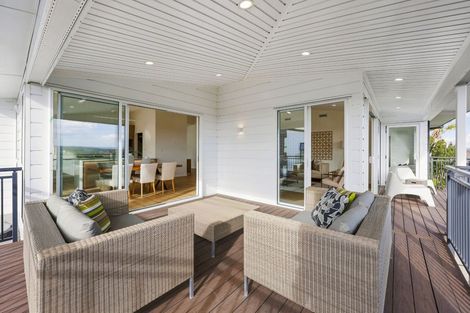 Photo of property in 50 Bleakhouse Road, Howick, Auckland, 2014