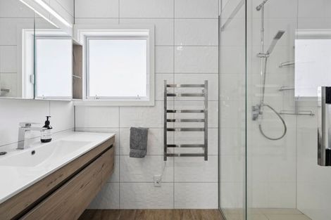 Photo of property in 37 Rata Street, Wainuiomata, Lower Hutt, 5014