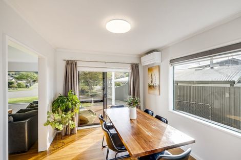 Photo of property in 16 Surrey Street, Taradale, Napier, 4112