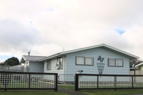 Photo of property in 5 Chatsworth Place, Highbury, Palmerston North, 4412