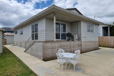 Photo of property in 2/69 Luanda Drive, Ranui, Auckland, 0612