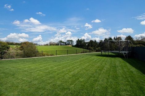 Photo of property in 10 Clifford Close, Leamington, Cambridge, 3432