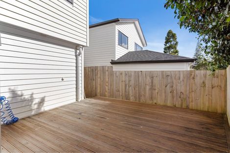 Photo of property in 86a Kelman Road, Kelston, Auckland, 0602