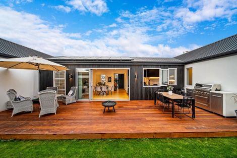 Photo of property in 2 Guyon Street, Marshland, Christchurch, 8083