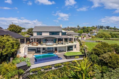Photo of property in 1/285 Bleakhouse Road, Mellons Bay, Auckland, 2014