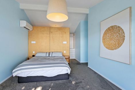 Photo of property in 150 Mccormacks Bay Road, Redcliffs, Christchurch, 8081