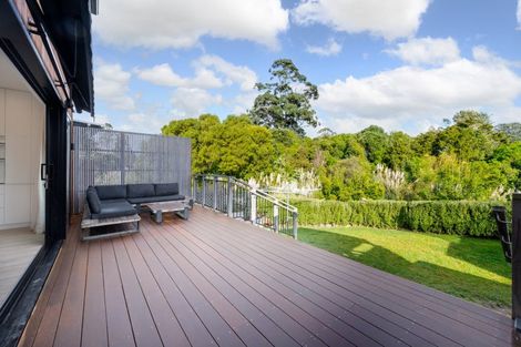 Photo of property in 25a Marvon Downs Avenue, Pakuranga Heights, Auckland, 2010