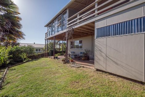 Photo of property in 5 Seaview Road, Cable Bay, 0420