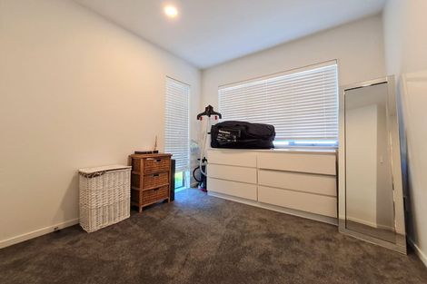 Photo of property in 117 Karepiro Drive, Stanmore Bay, Whangaparaoa, 0932