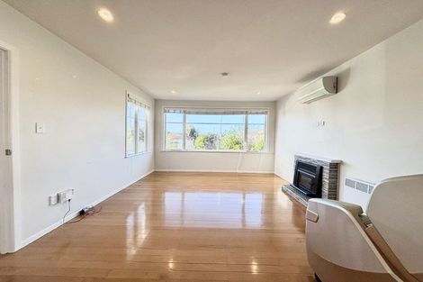 Photo of property in 71 Harrington Road, Henderson, Auckland, 0610