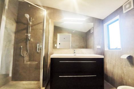 Photo of property in 1/234 Wairau Road, Wairau Valley, Auckland, 0627