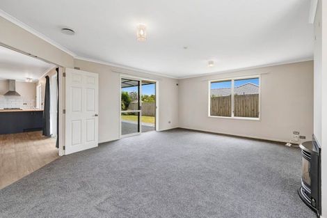 Photo of property in 58 Rivervale Grove, Stanmore Bay, Whangaparaoa, 0932