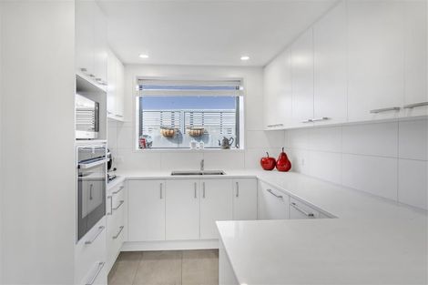 Photo of property in 2/113 Harewood Road, Papanui, Christchurch, 8053