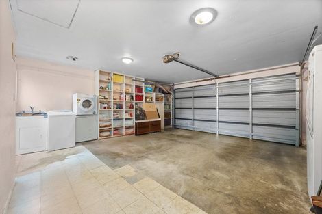 Photo of property in 15 Glucina Avenue, West Harbour, Auckland, 0618