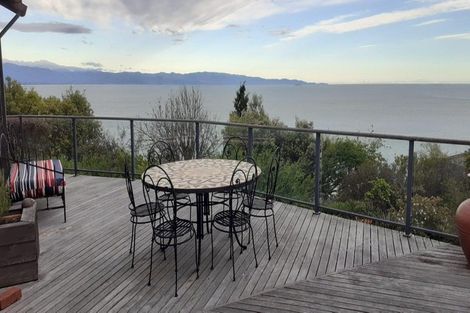 Photo of property in 4 Grenville Terrace, Moana, Nelson, 7011