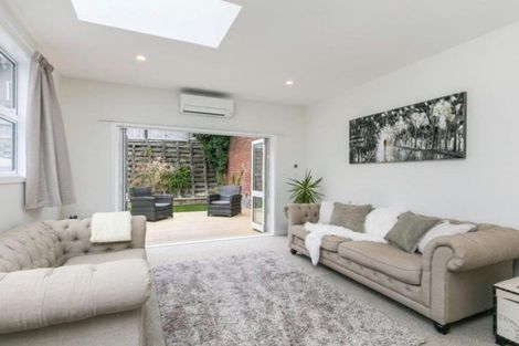 Photo of property in 79 Elizabeth Street, Mount Victoria, Wellington, 6011