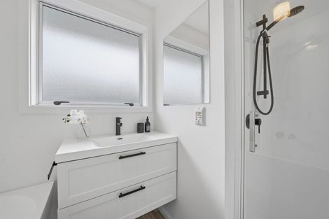 Photo of property in 32 Reynolds Avenue, Bishopdale, Christchurch, 8053