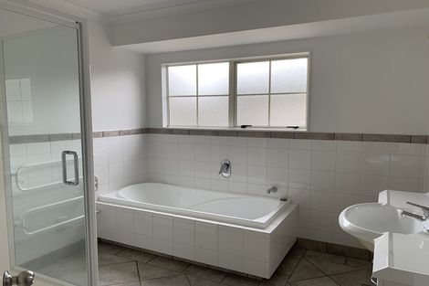 Photo of property in 13 Moss Crescent, Takanini, 2112