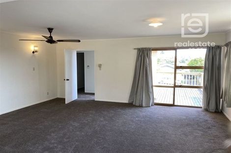 Photo of property in 68 Gossamer Drive, Pakuranga Heights, Auckland, 2010