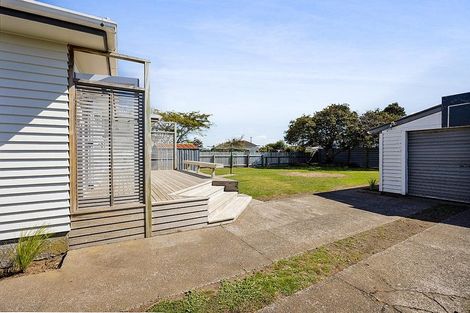 Photo of property in 8 Pacey Avenue, Hawera, 4610