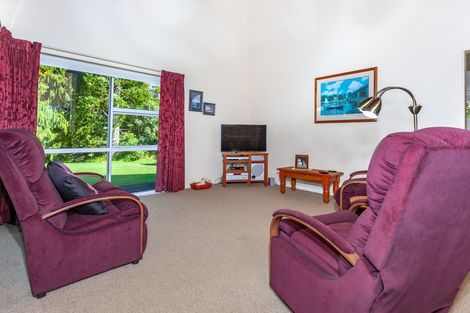 Photo of property in 126 Moana Anu Anu Avenue, Whangamata, 3620
