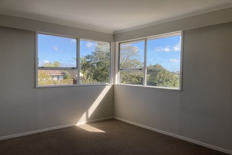 Photo of property in 75 Gossamer Drive, Pakuranga Heights, Auckland, 2010