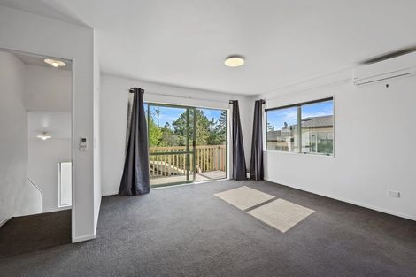 Photo of property in 121b Sunnyside Road, Sunnyvale, Auckland, 0612