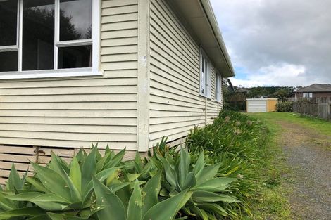 Photo of property in 11 Pukemiro Road, Te Kamo, Whangarei, 0112